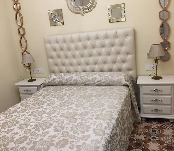 Ξενοδοχείο Lojo 2*